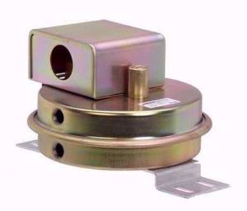 Picture of 8221212002 .05 - 9 INCH W.C. 1/8 NPT DIFFERENTIAL PRESSURE SWITCH